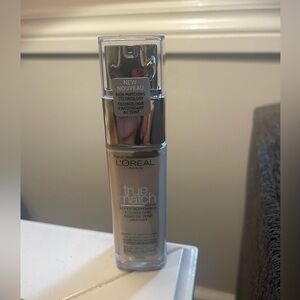 L’Oreal True Match Foundation 2.5N BRAND NEW